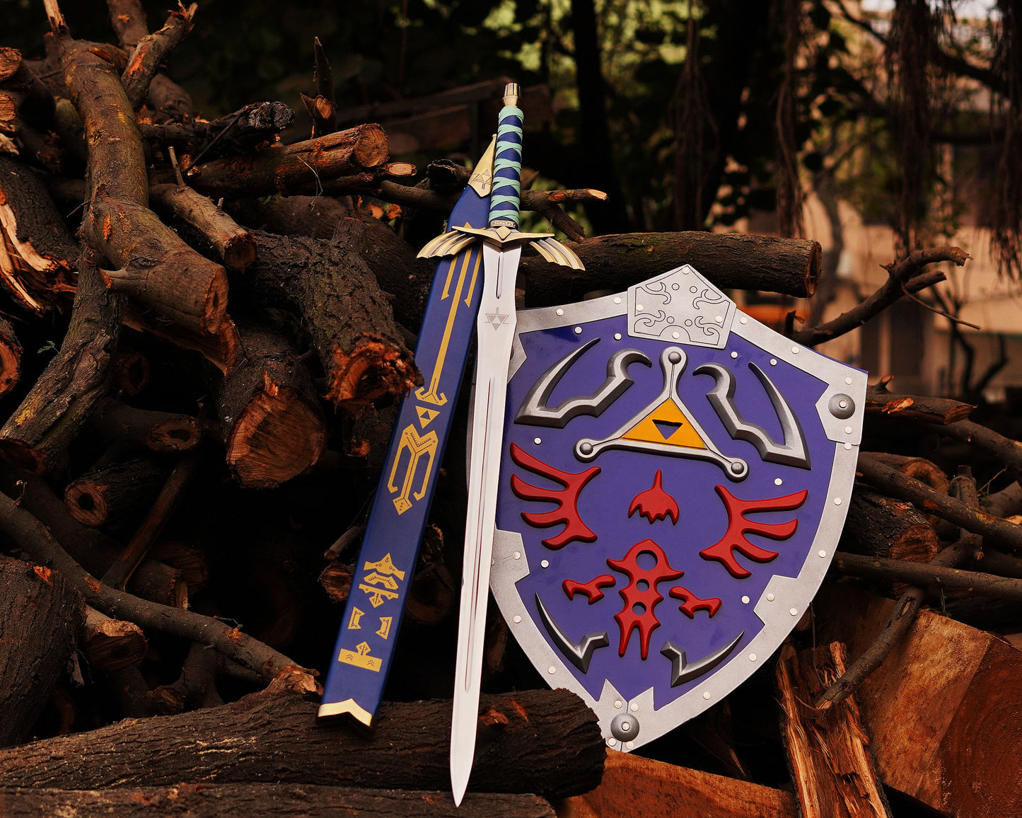 Legendary Skyward Master Sword & Hylian Shield Replica Set The Ultimate Hand-Forged Hero’s Armament with Royal Scabbard