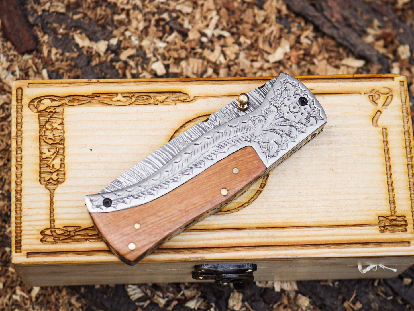 Hand forged Damascus Steel Folding Knife With Olive Wood And Steel Handle Included Leather Sheath