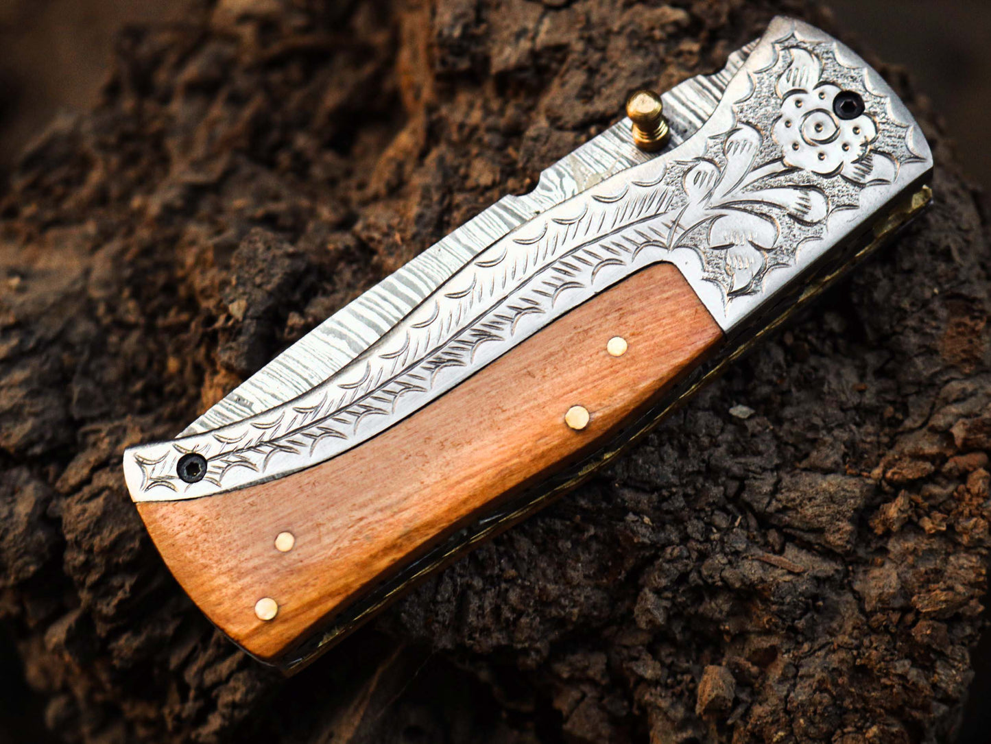 Hand forged Damascus Steel Folding Knife With Olive Wood And Steel Handle Included Leather Sheath
