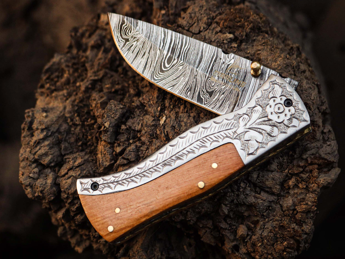 Hand forged Damascus Steel Folding Knife With Olive Wood And Steel Handle Included Leather Sheath