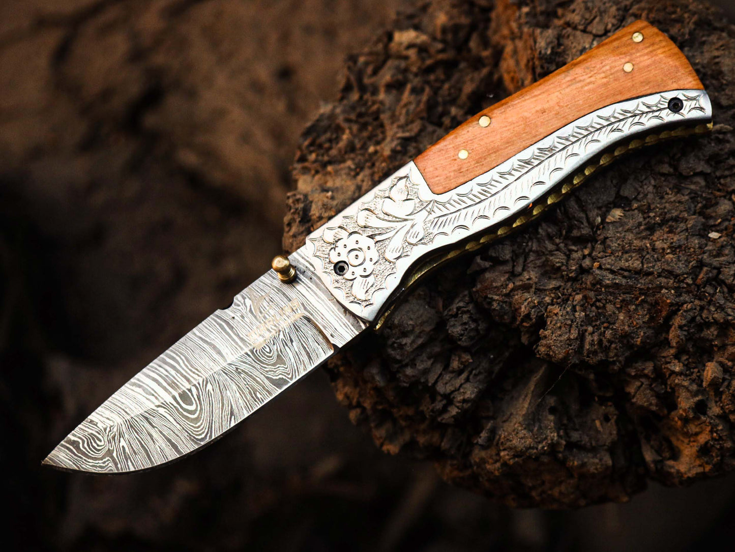Hand forged Damascus Steel Folding Knife With Olive Wood And Steel Handle Included Leather Sheath