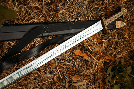 Hand-Forged Viking King Ragnar Lothbrok Replica with Scabbard – Stainless Steel Heritage Edition