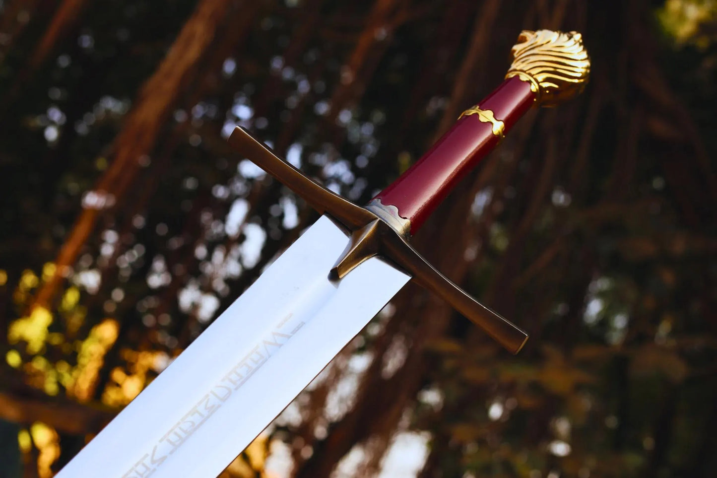 "40" Rhindon Decorative Lion Longsword – Collector's Edition with Crimson Grip and Gold Trim with Leather Sheath"